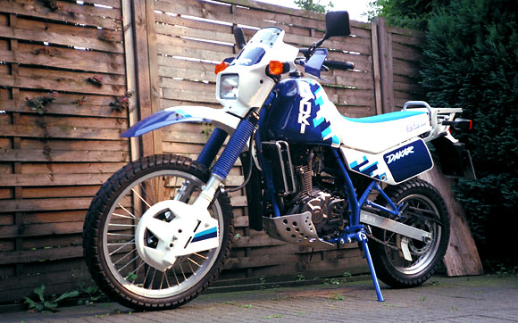 http://www.svendura.de/Bilder/Suzuki_DR650__IMG0076.jpg